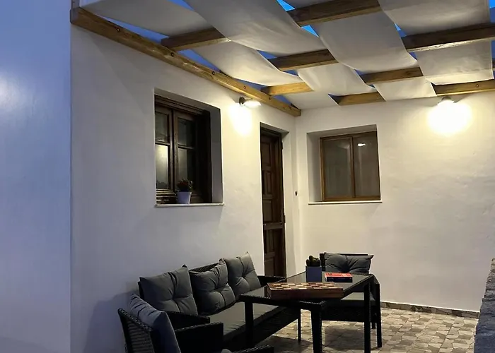 Lacasacentrale Lägenhet Triovasálos